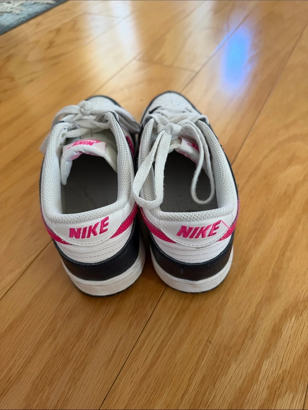 Nike low top